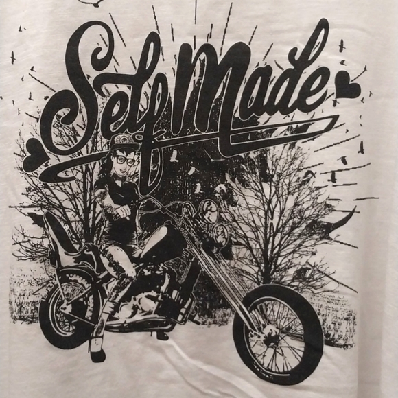 Love & Legend V-neck t-shirt for women sx 2X in white - Picture 4 of 6